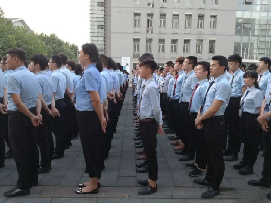 江苏宿迁八维教育职业学?？艟鸵悼焖偻ǖ来蛟熘俺【⒌蔫参蠢?/></p><p>　　2024年上半年，新质产业招聘需求在总量中的占比为21.8%，超过2成。新一代信息技术是新质产业吸纳就业的主力产业，占比达到66.4%，其中互联网相关行业是主体，未来随着技术的进步，预计互联网相关行业将提供更多的就业岗位。</p><p>　　江苏宿迁八维教育一直致力于学生高质量就业，擅长对于"复合型人才"的培养。先后开设十五大专业，在智联招聘发布的2024 年第三季度《中国企业招聘薪酬报告》所列"企业招聘薪酬TOP20"职业中，江苏宿迁八维教育所开设的专业占据6席；"企业招聘薪酬TOP10"职业中，八维所开设的专业超过半数，直指高质量就业目标。</p><p style=