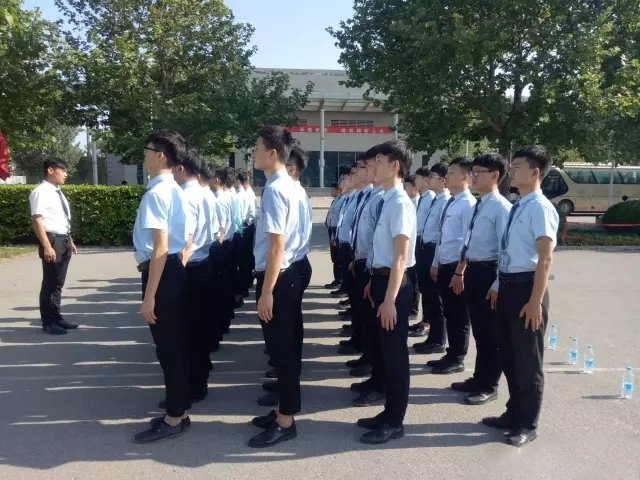 八维教育：特色班级引领技术潮流，塑造行业精英！