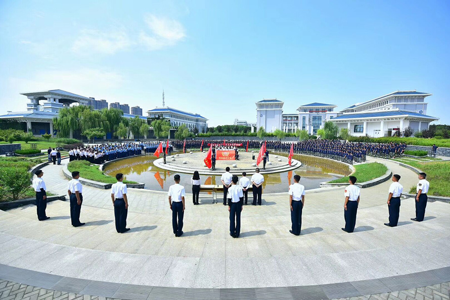 八维学校驾驭云端力量，开启数字时代云计算学习新篇章！