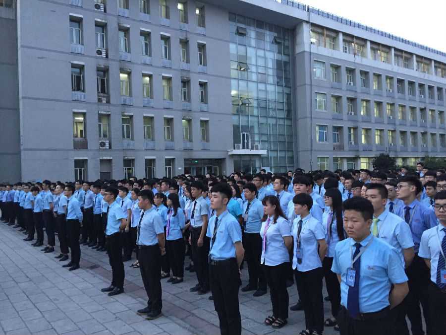 八维学校人工智能专业解锁未来智慧，塑造智能时代的领航者！