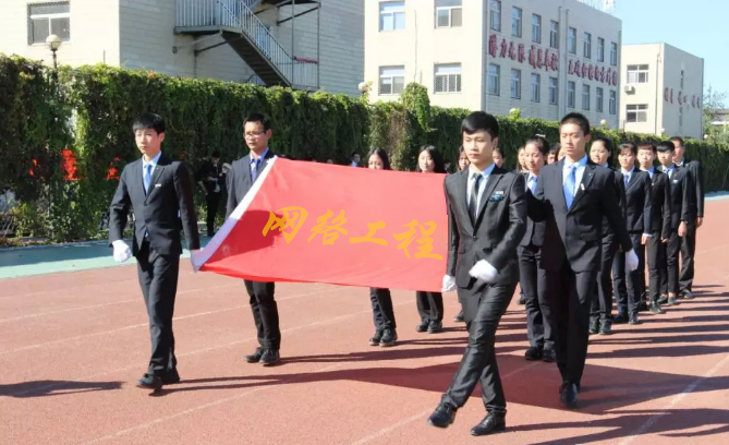 网络安全问题催生700亿元市场，八维教育网安人才迎来就业利好！