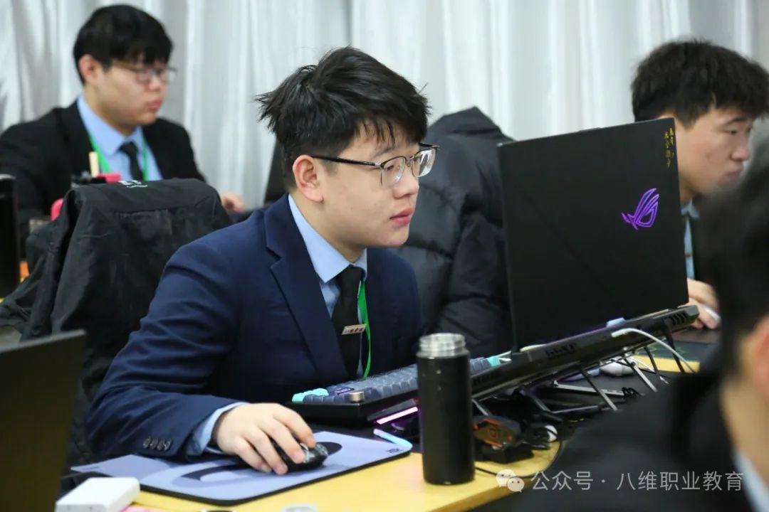 江苏宿迁八维学校：AI变革的先行者，引领智慧新篇章的来临！
