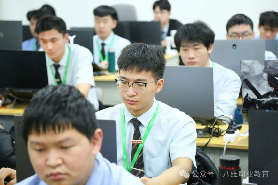 江苏宿迁八维学校：孕育技术精英人才，铸就事业成功的金色钥匙！