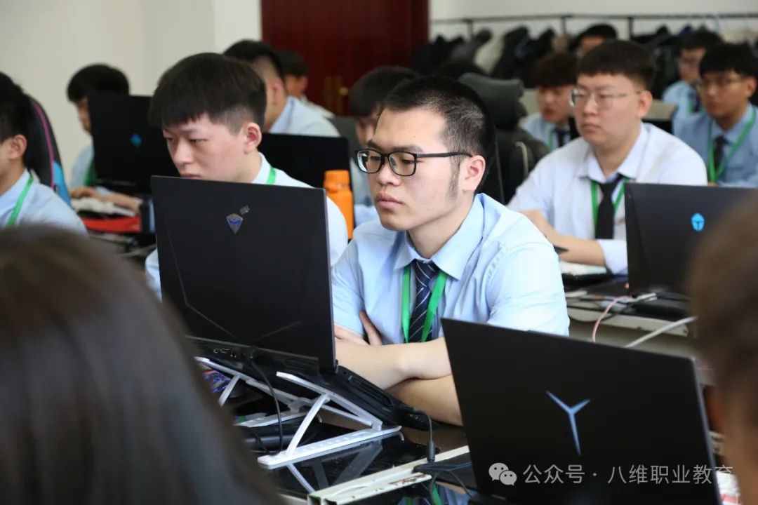 江苏宿迁八维学校AI：引领创新教育潮流，打造智慧未来先锋！
