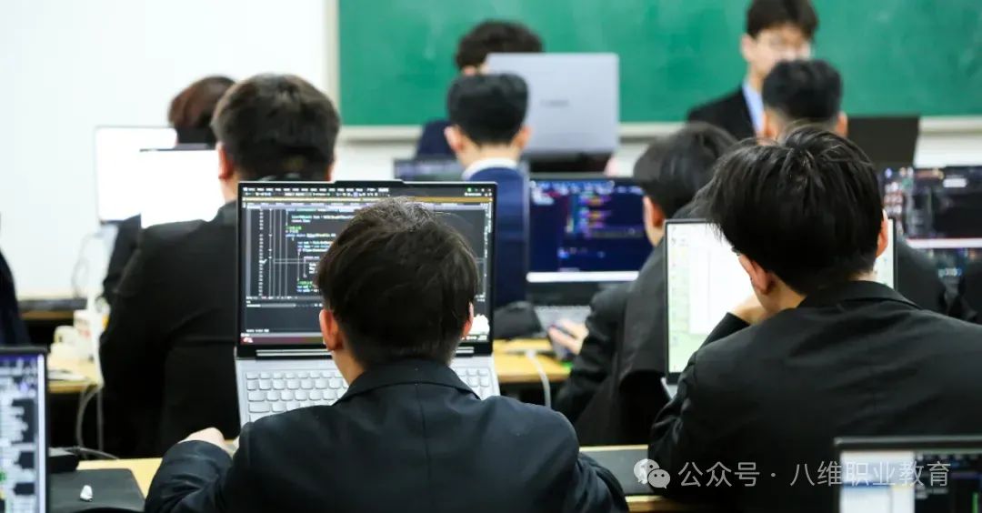 江苏宿迁八维教育：匠心独具，打造职场精英的梦幻摇篮！