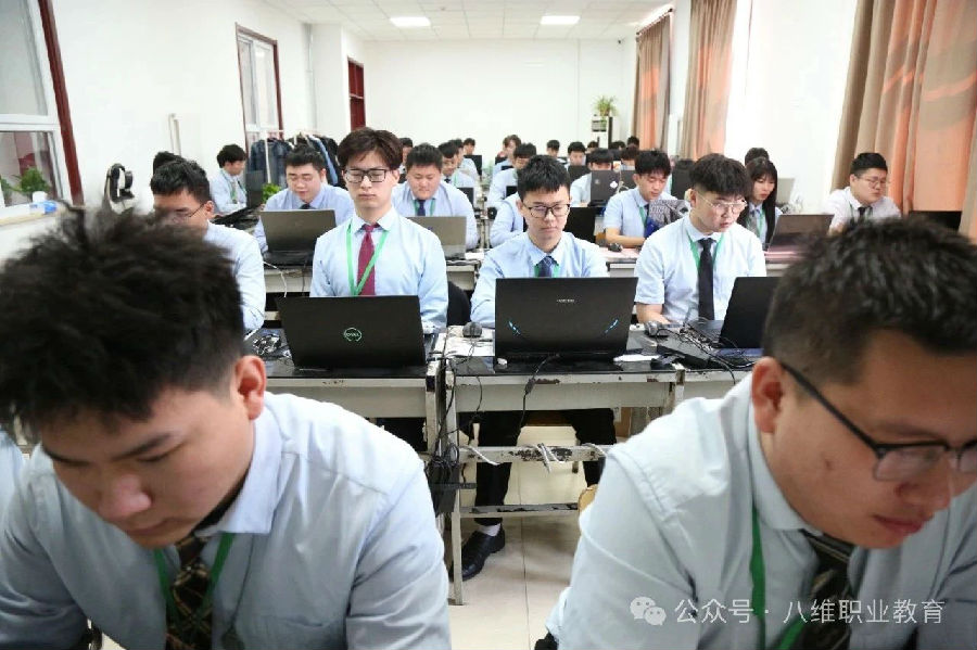 江苏宿迁八维学校：领航网络安全工程师教育，筑梦数字未来！