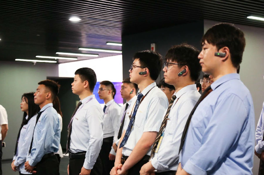 八维职业学校：职业教育先锋，引领未来数字精英之路！